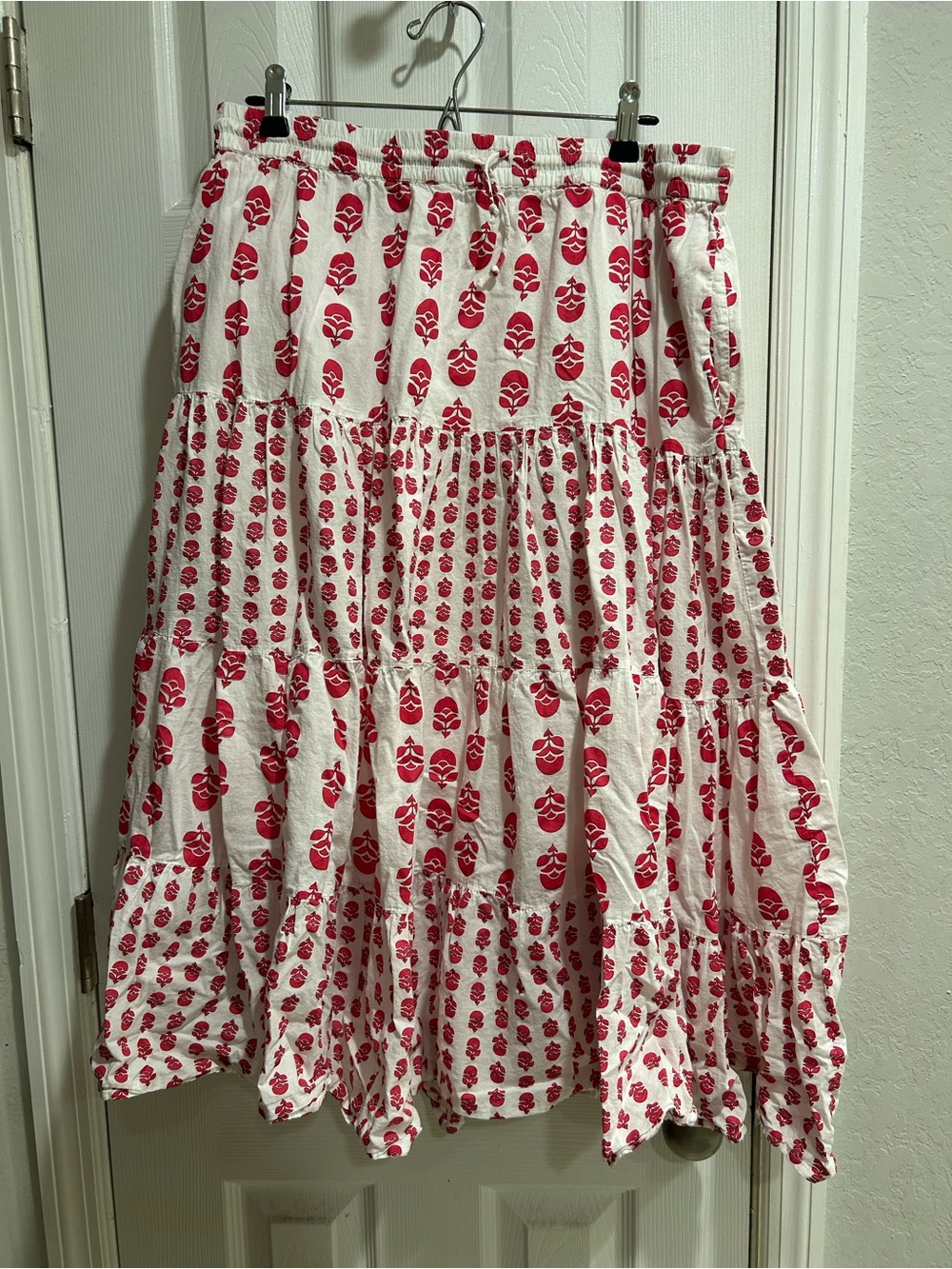 Philosophy Womens White Tiered Skirt with Floral Blockprint